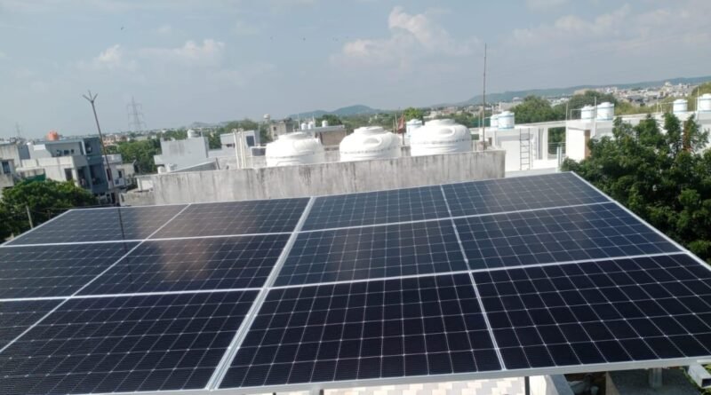 पीएम सूर्यघर मुफ्त बिजली योजना, प्रदेश में अब हर महीने लग रहे 10 हजार से अधिक रूफ टॉप सोलर, एक लाख़ से अधिक हुई संयंत्रों की संख्या