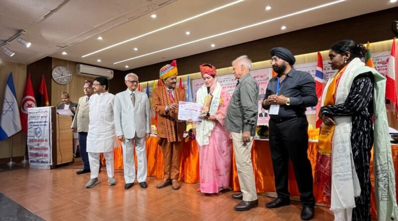 ” डॉ किरन देवल को मिला आइरन लेडी अवार्ड”