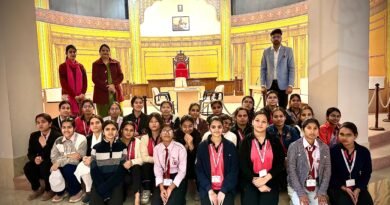 केवीजीआईटी की छात्राओं ने किया विधानसभा का शैक्षणिक भ्रमण