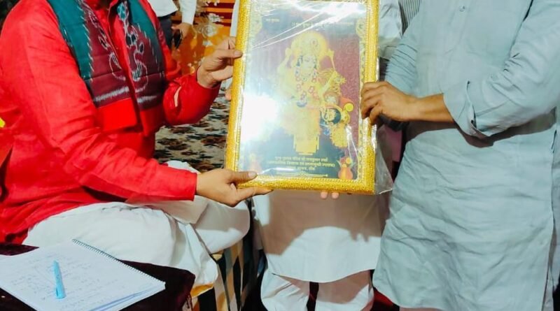 भाजपा प्रदेश अध्यक्ष ने लिया गुरुदेव पाण्डित राजकुमार शर्मा का आशीर्वाद