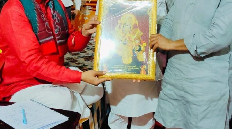 भाजपा प्रदेश अध्यक्ष ने लिया गुरुदेव पण्डित राजकुमार शर्मा का आशीर्वाद