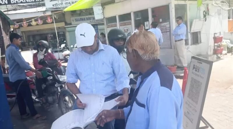 खाद्य एवं नागरिक आपूर्ति सचिव ने किया जयपुर में पेट्रोल पंपों का आकस्मिक निरीक्षण