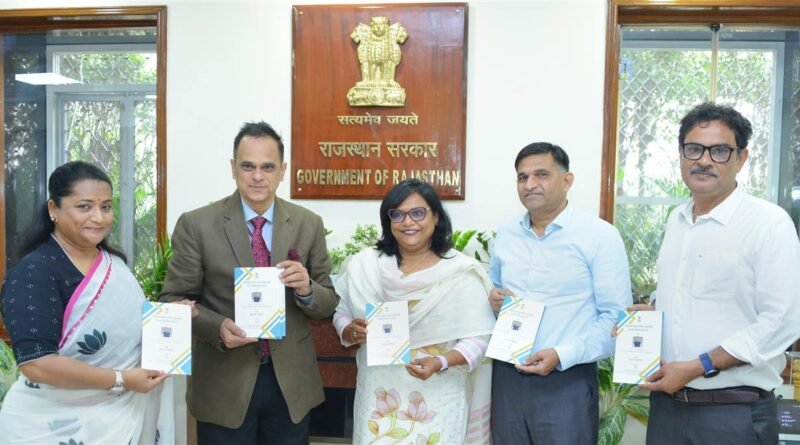 मुख्य सचिव ने सुशासन संबंधी भाषणों के संकलन का किया विमोचन
