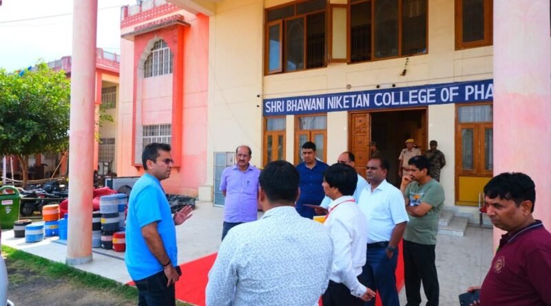 जिला निर्वाचन अधिकारी ने मतगणना केंद्र पर किया निरीक्षण, बिना प्रवेश पत्र के रहेगा प्रवेश वर्जित